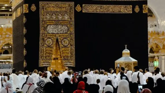 Keutamaan Shalat di Maqam Ibrahim: Apa Saja?