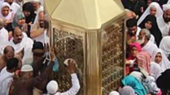 Maqam Ibrahim: Keutamaan Shalat di Sana