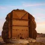 Kisah Pintu-Pintu Batu Madain Saleh