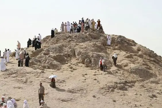 Jabal Uhud: Kisah Perang dan Ziarah Haji