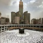 Keberkahan Salat di Masjidil Haram