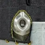 Kesalahan Jamaah dalam Mencium Hajar Aswad