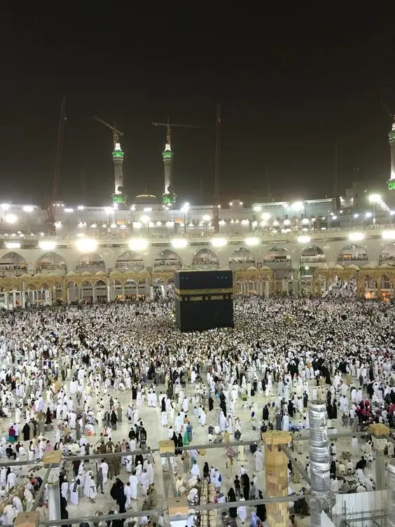 Keutamaan Salat di Masjid Nabawi