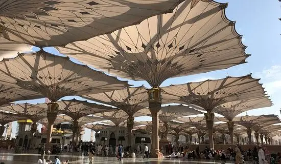 Piagam Madinah: Pahami Isi dan Signifikansinya