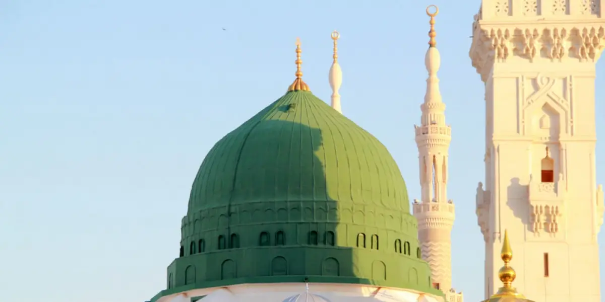 Sejarah Kubah Hijau Masjid Nabawi yang Menarik - Mabruk Tour