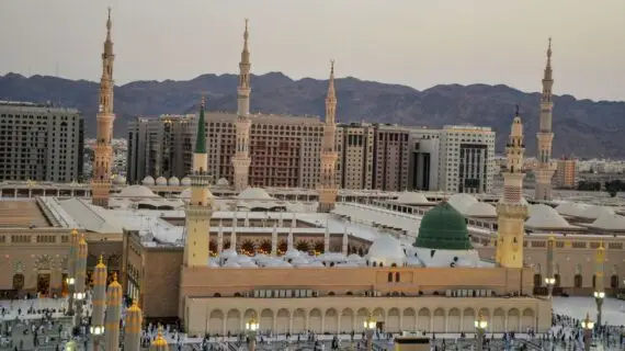 Keuntungan Akomodasi Dekat Masjid Nabawi saat Umroh