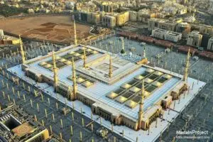 Fasilitas Khusus Lansia di Program Umrah Mabruk Tour