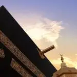 Proses Perawatan Talang Emas Kabah Setiap Tahun